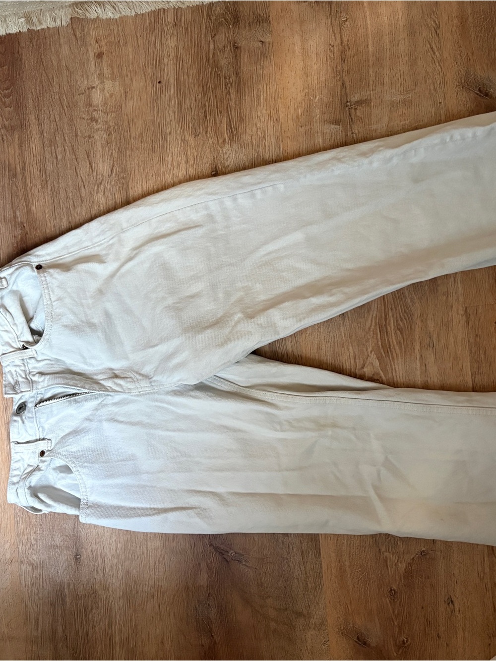 Abercrombie & Fitch White High-Rise Wide Leg Crop Jeans - Annie - Picture 5 of 5